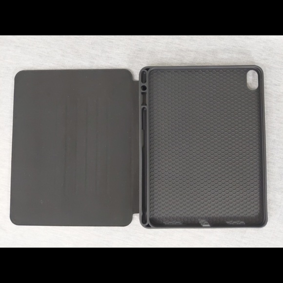 🎉 3/$20 👯‍♀️Host Pick⚡️iPad Pro 11” 2018 Generation Tablet Case - Picture 6 of 8